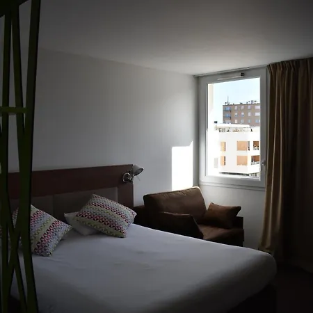 Hotel Campanile Centre - Cevennes
