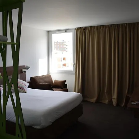 Campanile Centre - Cevennes Hotel 3*