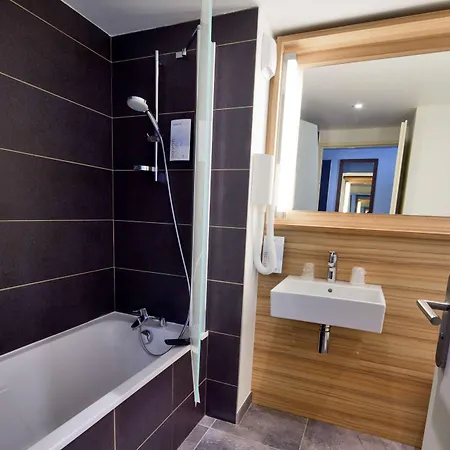 Ibis Styles Centre 3*