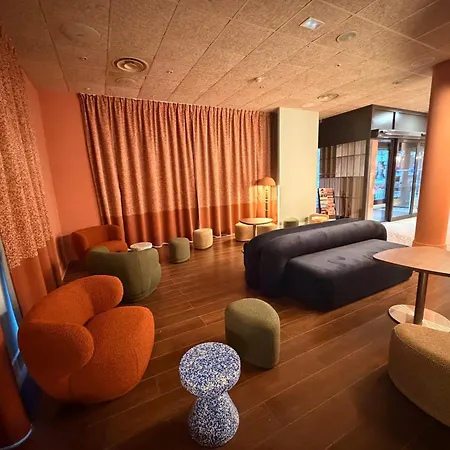 Hotel Campanile Centre - Cévennes 3*