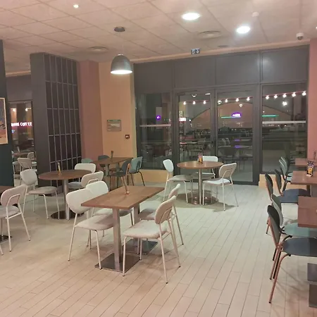 Ibis Styles Centre 3*