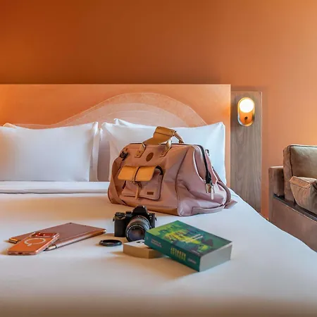 Hotel Campanile Centre - Cévennes 3*