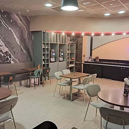 Ibis Styles Centre Ales