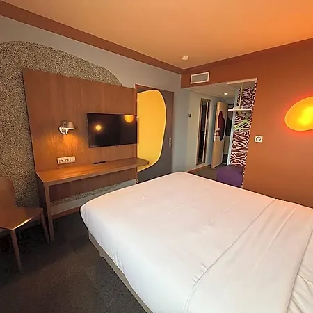 Ibis Styles Centre Hotel 3*