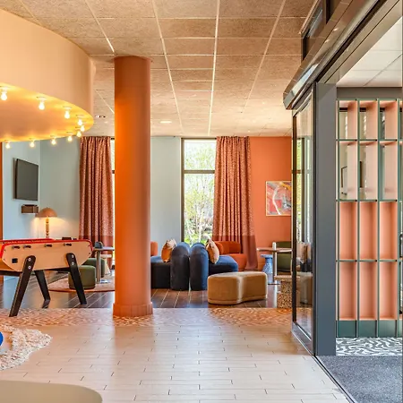 Ibis Styles Centre 3*