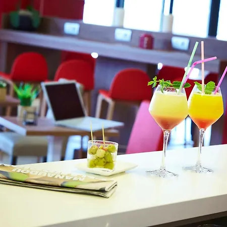 Campanile Centre - Cevennes Hotel 3*