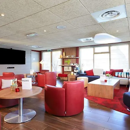 Hotel Campanile Centre - Cévennes 3*