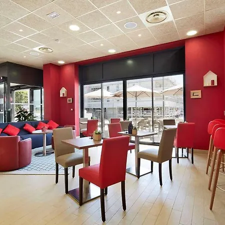 Ibis Styles Centre 3*