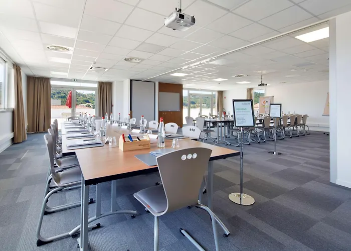 Campanile Centre - Cévennes Hotel