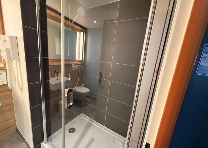 Hotel Campanile Centre - Cévennes