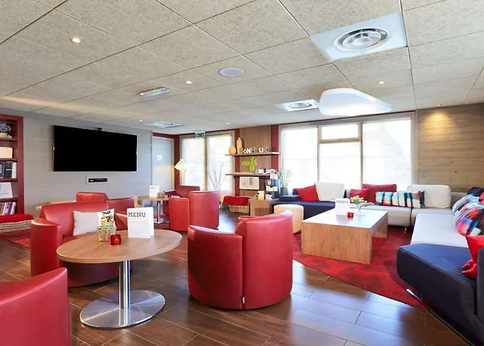 Hotel Campanile Centre - Cévennes 3*